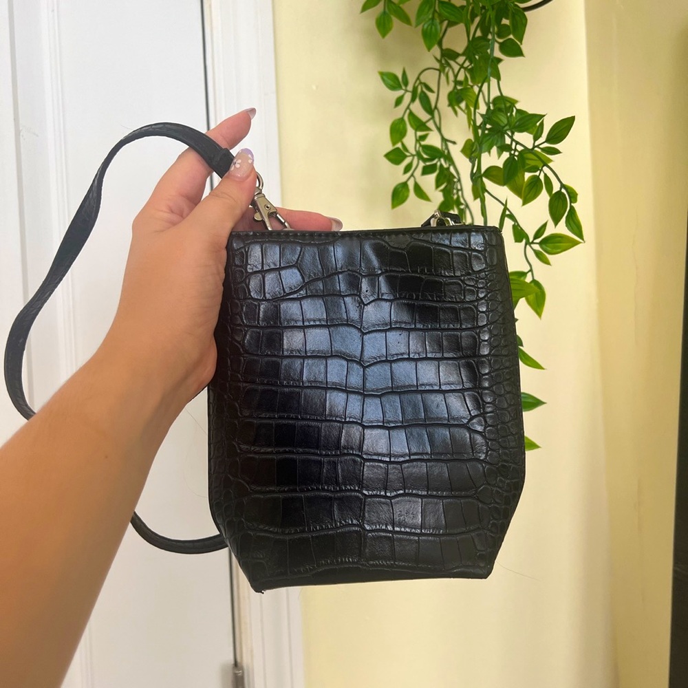 Small Black (Faux) Snakeskin Y2K Bucket Bag